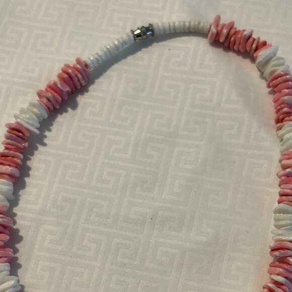 Puka Pink and white shells, square shell pieces 16" - Picture 5 of 5